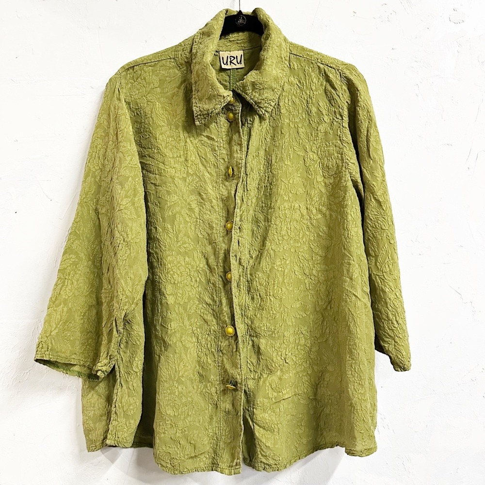URU Textured Floral 100 Silk Shirt Olive Green Button Women Medium Lightweight